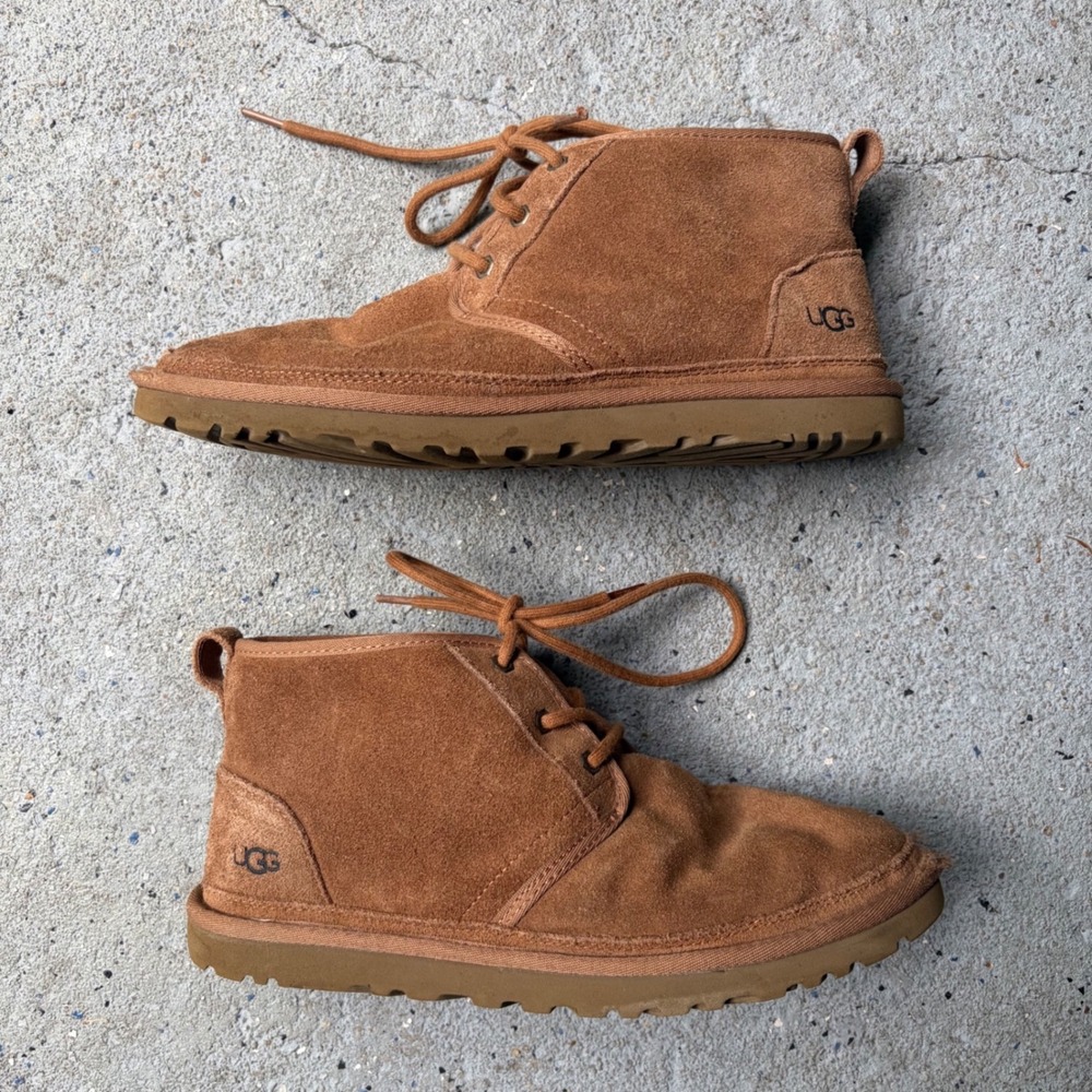 UGG Neumel Mens 10 Chestnut Suede Lace Up Chukka Boots 3236